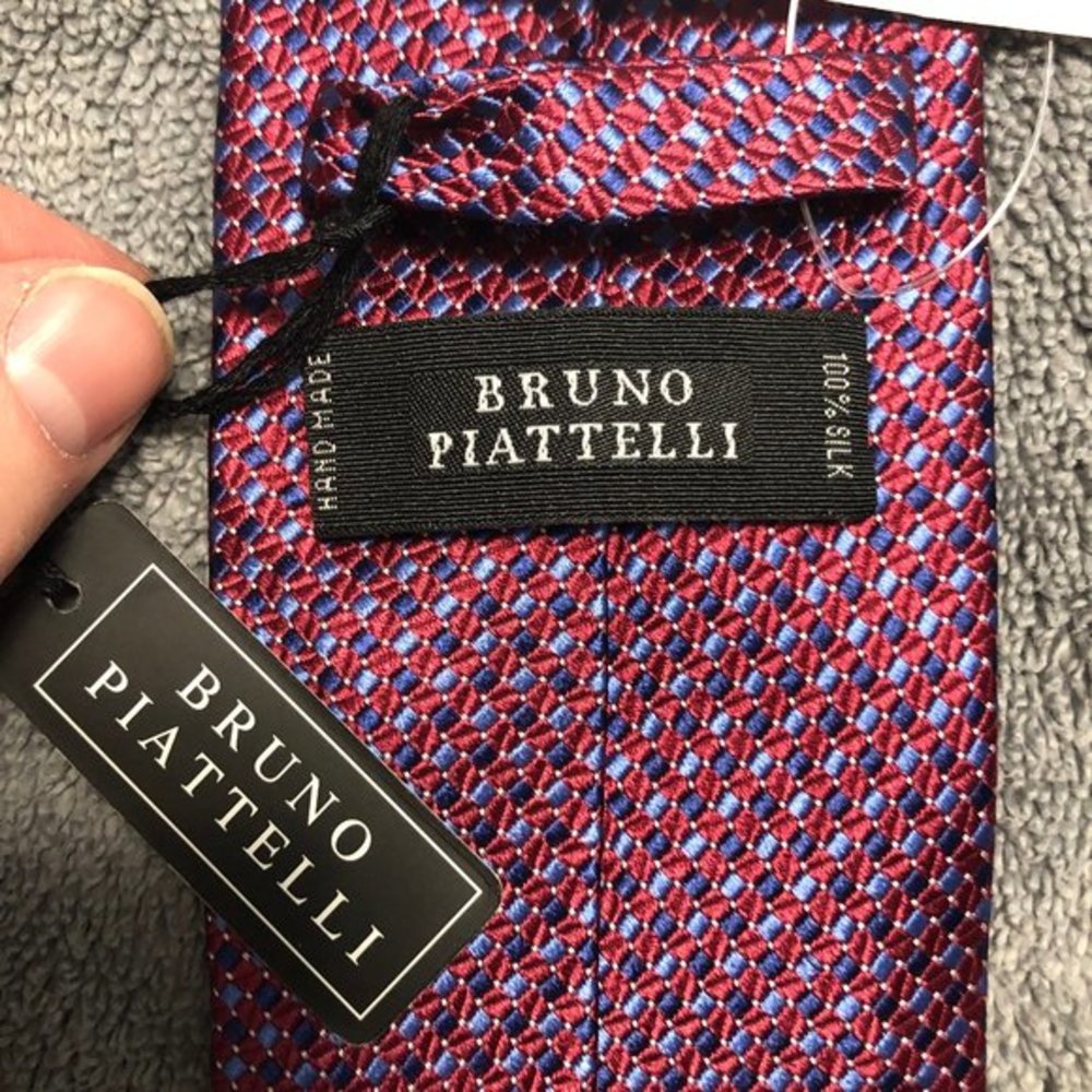 tie - Picture 2 of 4